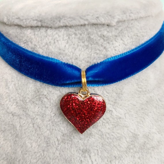 Buy Descendants 3 Heart Necklace Birthday or Slumber Party Favors Mal, Evie,  Audrey and Uma Necklace Party Favors Descendants Birthday Favor Online in  India - Etsy