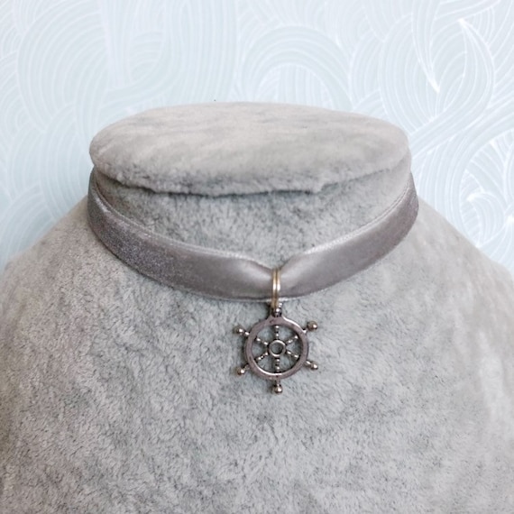 Mickey mouse choker necklace sale
