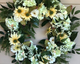 Corona de flores silvestres en amarillo crema, corona de verano para puerta de entrada, corona de flores artificiales, decoración para puerta de entrada