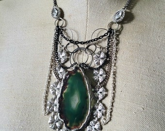 Lucky Balanced Beauty Green Agate Slab gemstone bib statement necklace