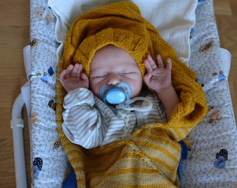 Snail baby Cocoon, an easy knitting pattern