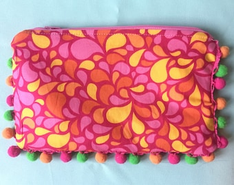 Splash Pom Pom Purse