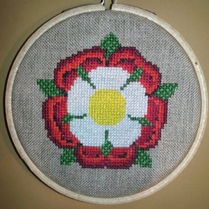 Tudor Rose & War of the Roses Cross Stitch Bell Pull image 3