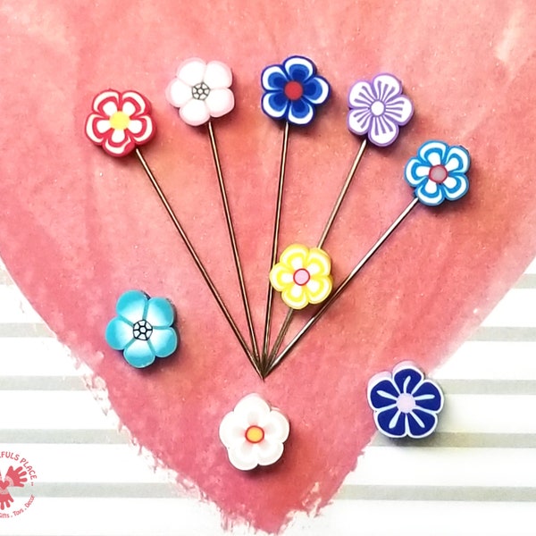 Épingles décoratives colorées en fleurs d'argile : ravissantes sur une pelote à épingles, en projets, pour les amis brodeurs | Épingle à quilter, épingle de scrapbooking, épingle à coudre