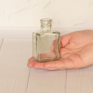 Retro Glasflasche Altes klares Gefäß Antikes Tintenfass Fläschchen Apotheke Apothekergefäß Dickes Glas