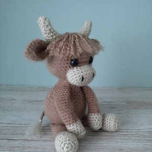 Crochet Clyde the Highland Cow amigurumi toy pattern PDF (English)