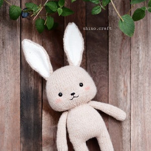 Knitting pattern: Tun - the rabbit.