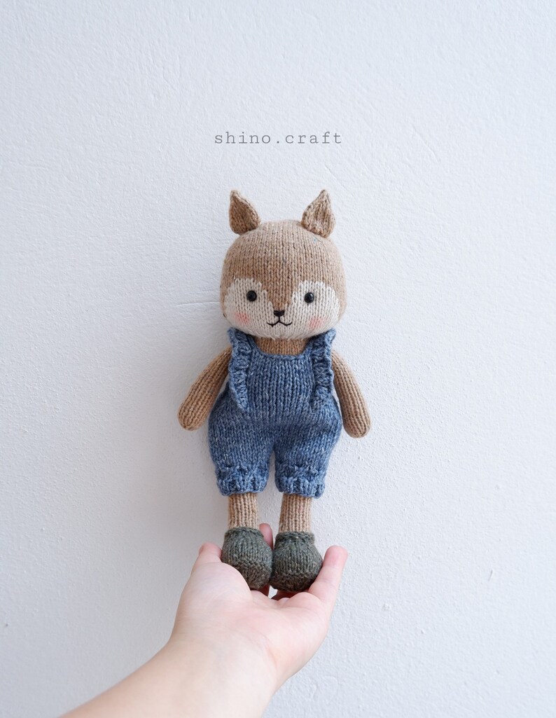 Knitting pattern: Aki the little squirrel. image 2