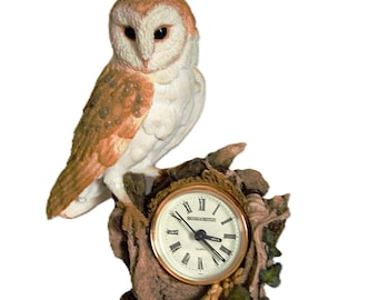 Brooks and Bentley - The Barn Owl Clock - Mantel Table Quartz Clock - Fine Art Wildlife Figurine - Collectable Gift