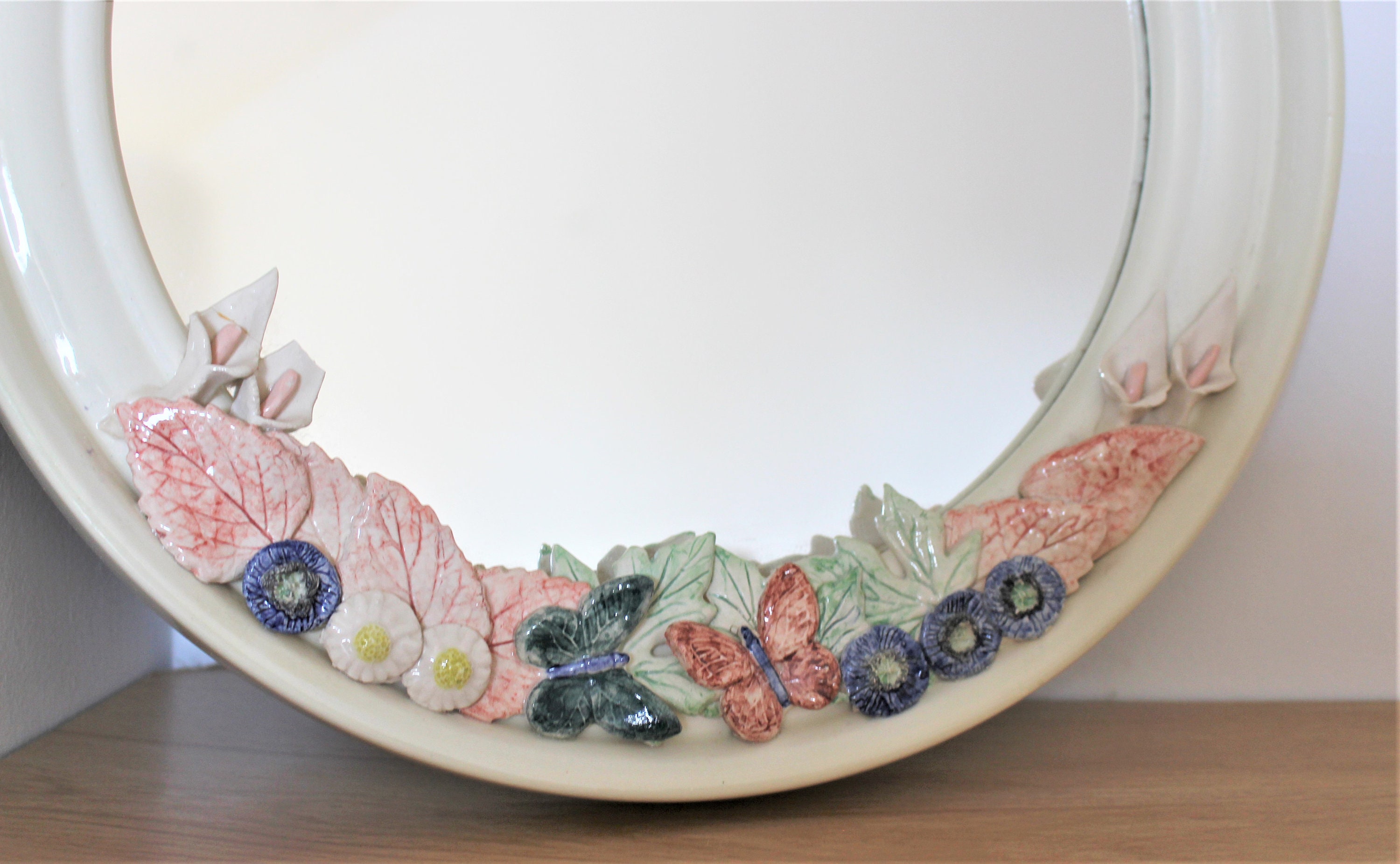 Miroir Mural Capodimonte Couleur Ancienne - Style Art Déco - Céramique Italienne - 44x30x10 Cm