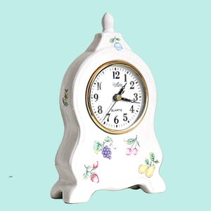 Reloj de mesa de porcelana con diseño de frutas francesas pintado a mano - Campana de 20 cm - Reloj de cocina/comedor de colección
