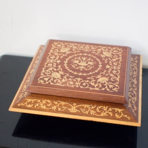 Vintage Sorrento Italian Inlaid Wood Trinket Box: Mosaic Veneer, Mirror