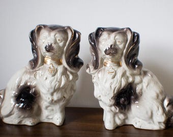 Staffordshire King Charles Spaniel Pair Figurines - Gold Gilt Trim - Fluffy Design - Mantel Table Fine Art - Hand painted - Gift