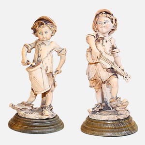 Figura Capodimonte de Giuseppe Armani - Pareja vintage de chicos - Decoración de mesa de repisa de bellas artes - Firmada a mano GA