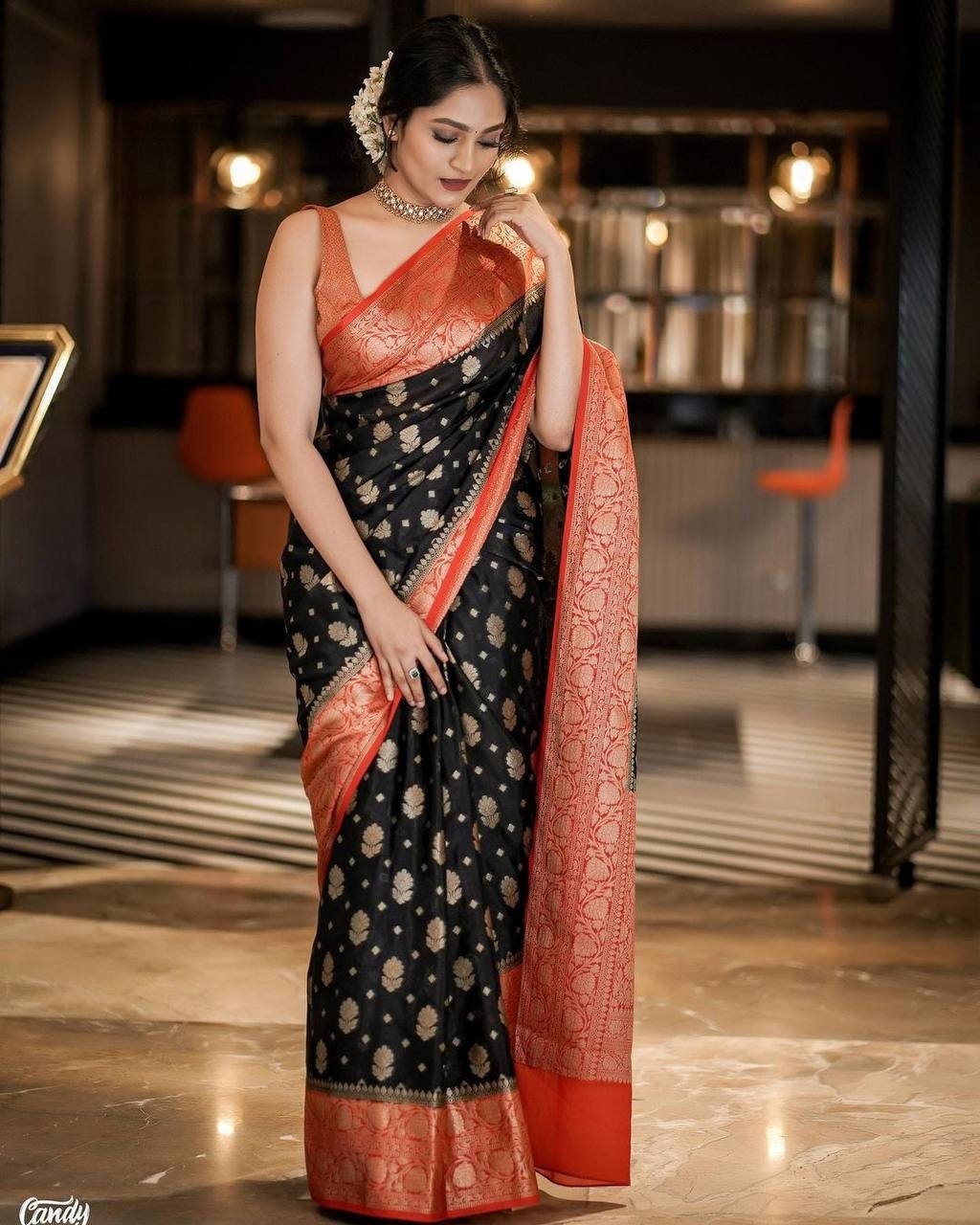 Jewellery for black and red saree cheap
