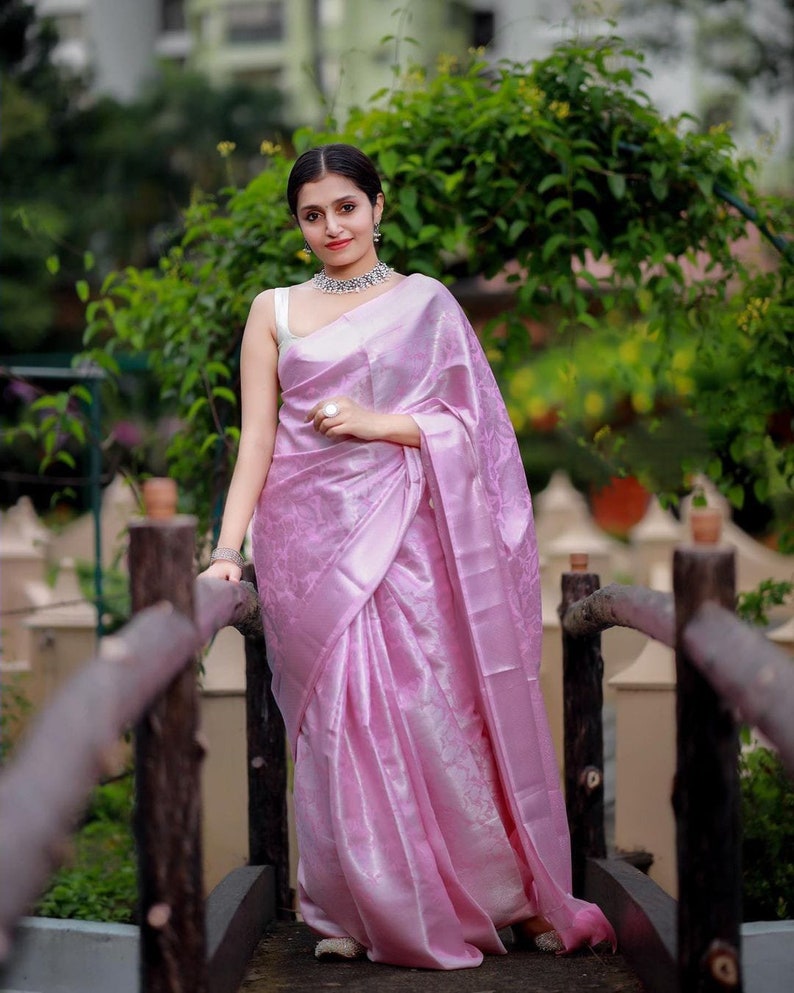 Baby Pink Colour Kanchipuram Soft Lichi Silk Saree Bold And Beautiful Saree With Weaving Silk Exclusive Indian Wedding Saree image 2