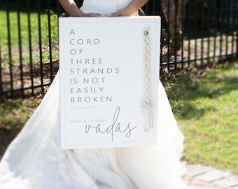 A Cord Of Three Strands Sign, Unity Ceremony Sign, Custom Unity Sign For Wedding, Ecclesiastes 4:9-12 Bible Verse, God&#39;s knot Wedding Sign
