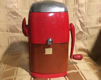 Vintage 1950s Red Vogue Rival Metal Ice-O-Mat ice crusher, vintage kitchen, retro kitchen, red kitchen, 50's decor, Mid Century Modern retro