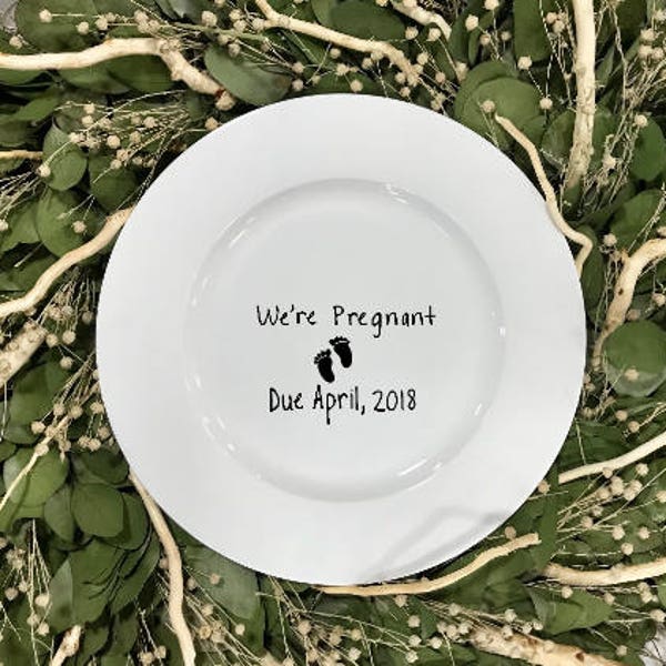 Pregnancy announcements, Baby Announcement plate, custom, Unique Pregnancy announcement, We're Pregnant gifts, New Grandma Gift, aunt gift