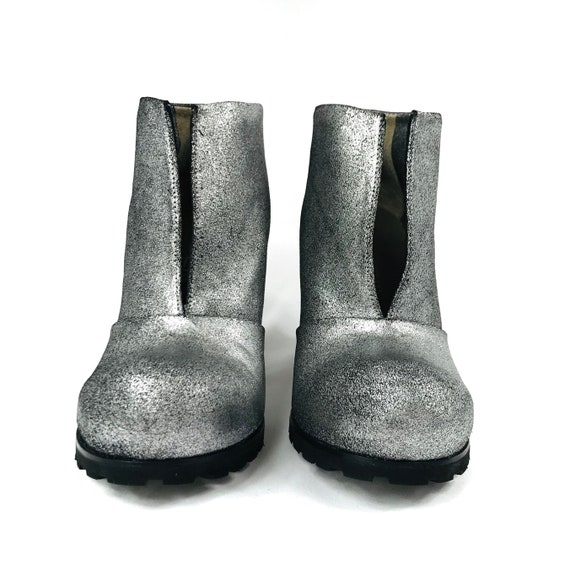 Moon Booties - image 3