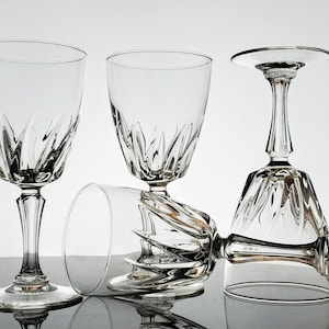 Vintage Wine Glasses Crystal Flamenco Cristal D&#39;Arques Durand France French Crystal Swirl Bowl Multi-Sided Stem 1990&#39;s Stemware Barware 6&quot;