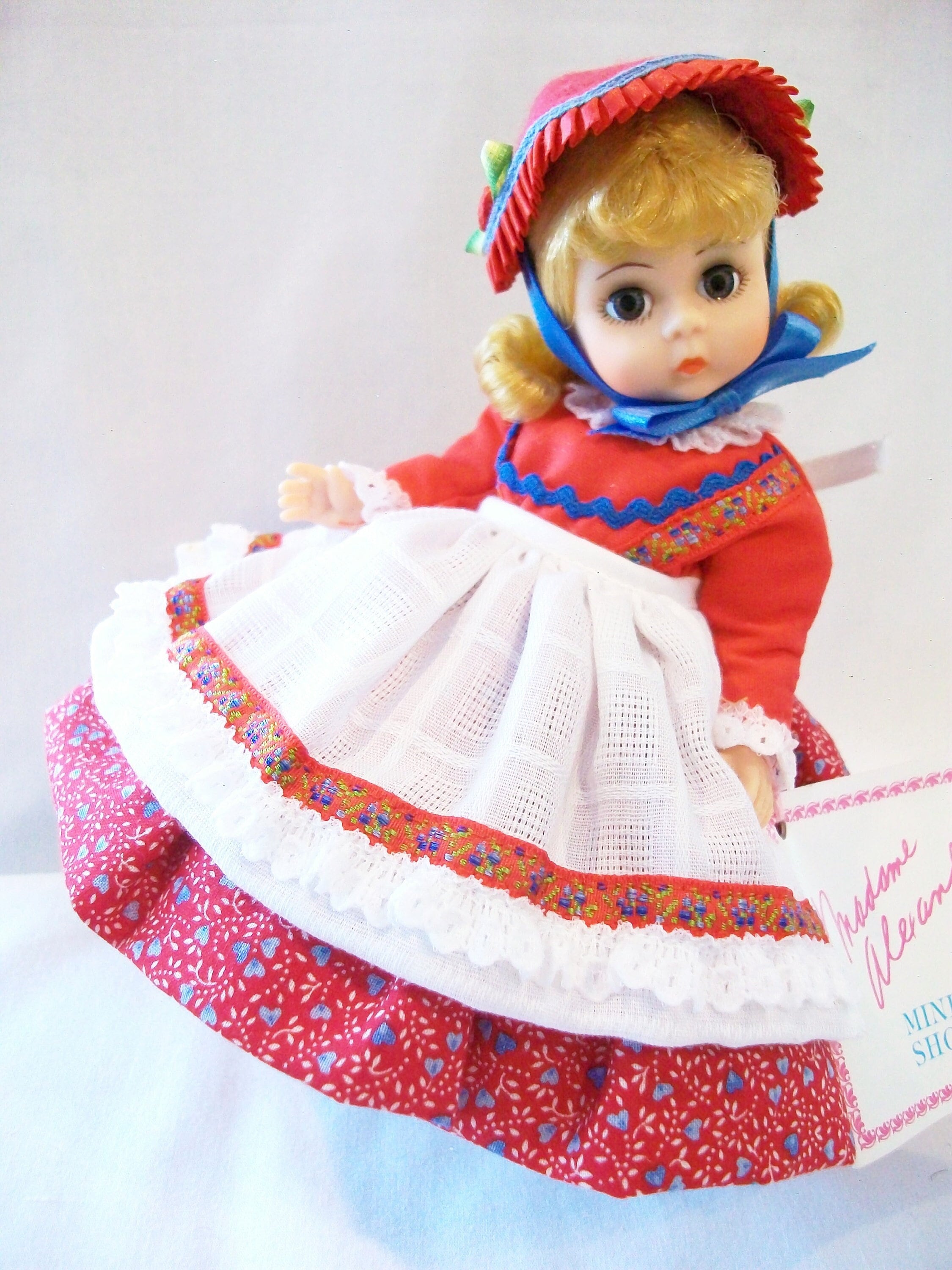 DENMARK Madame Alexander 8