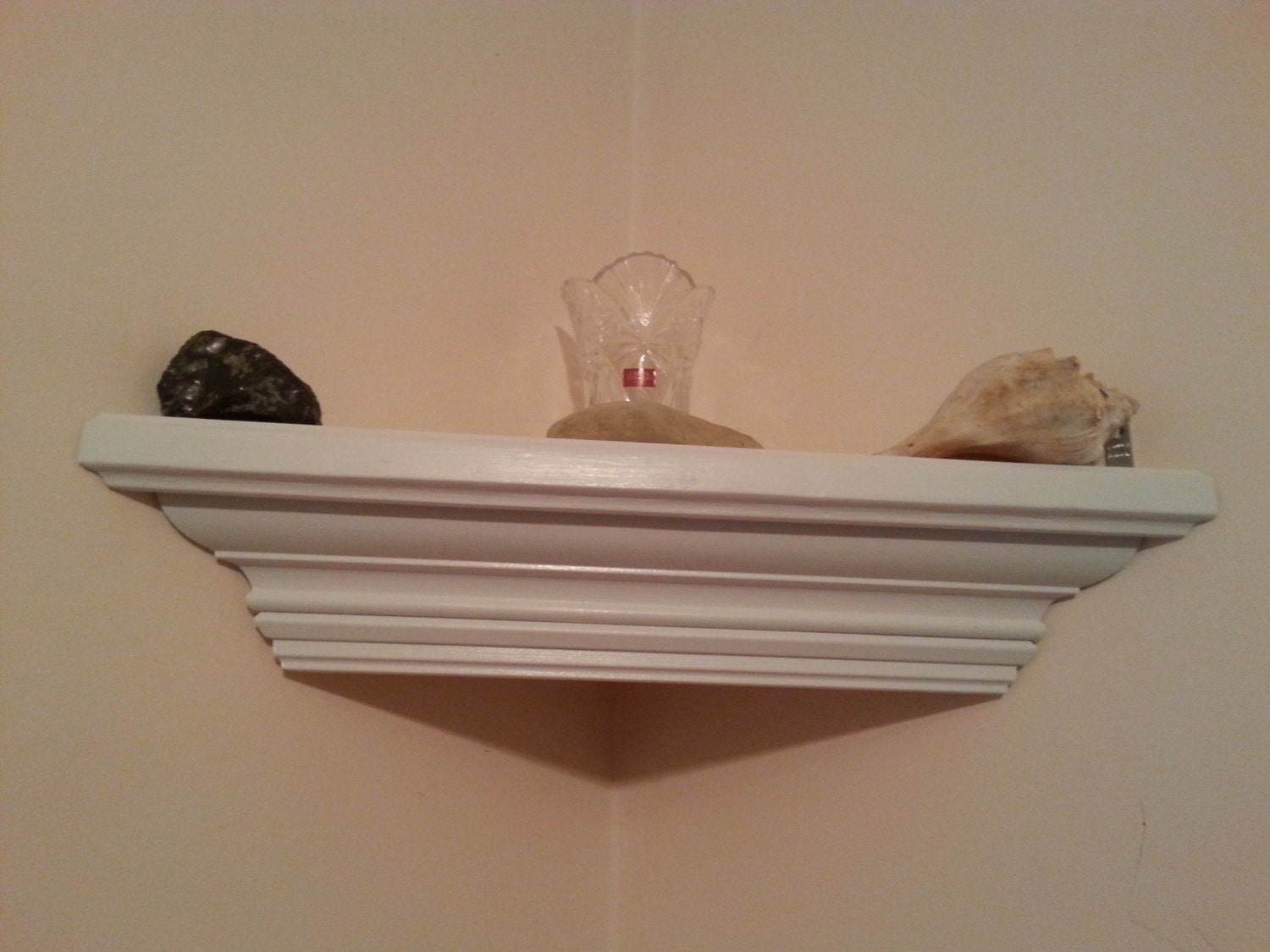 White crown corner shelf