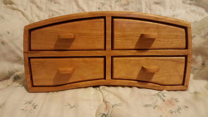 Bandsaw box made from cherry, pine,and plywood zdjęcie 9