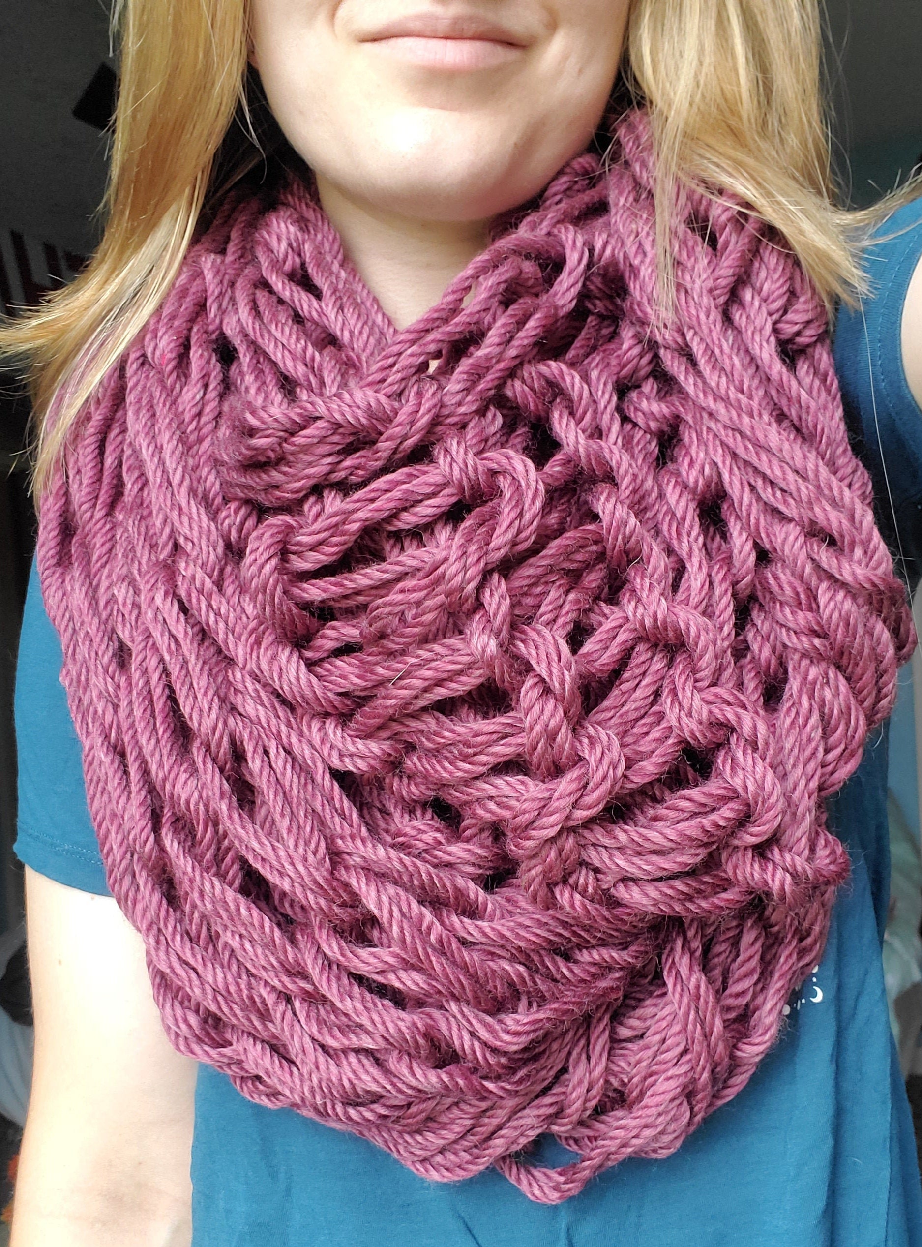 Arm Knit Infinity Scarf