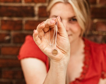 Kette Anhänger Medaillon Halskette Holz Anhänger Silber 925 Kettenanhänger Amulett Holzschmuck Geschenk Muttertag Geburtstag Valentinstag