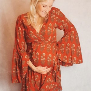 Hippie dress 70s bell sleeves, long sleeve dress retro style, boho dress flowers, bohemian wrap dress, autumn dress, pregnancy dress