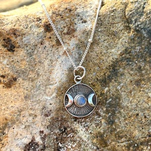 Triple Moon Goddess Necklace 925 Silver, Coin Necklace Moon Phases, Boho Medallion Necklace Moonstone, Witchy Necklace Handmade in Bali