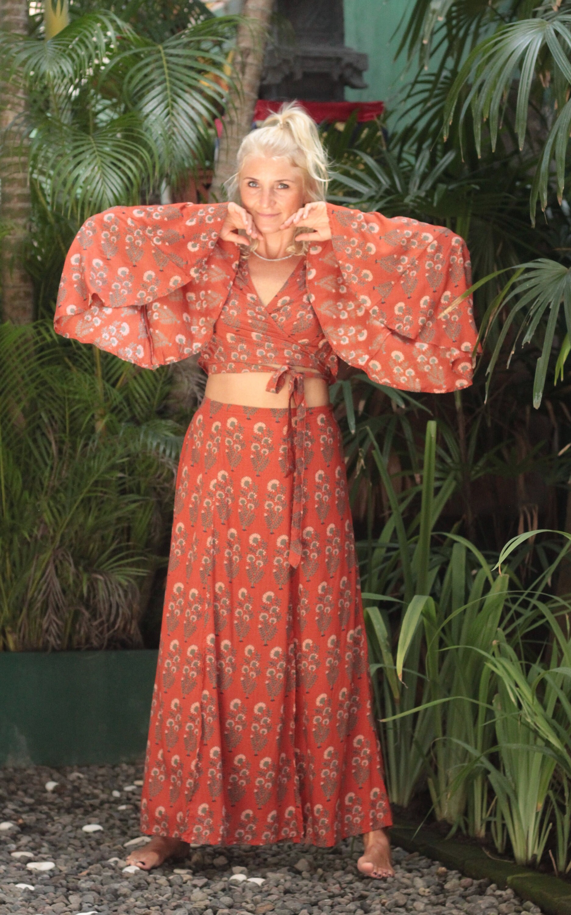 Hippie Top Retro 70s Style, Wrap Blouse Bell Sleeves, Cropped 