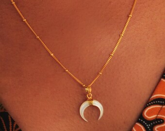 Small Horn Necklace Mother of pearl 925 Sterling Silver 22k 3 micron Vermeil / Crescent Moon Necklace Upside Down / Delicate Boho Necklace