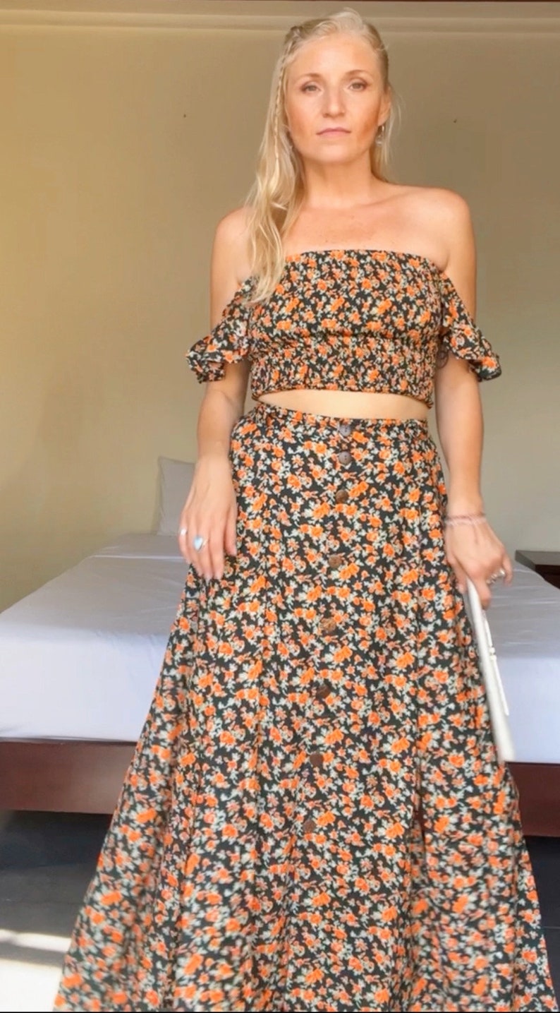 Boho Maxi Dress Two Piece Floral Pattern, Summer Off Shoulder Two Piece Dress, Ruffles Crop Top Buttons Maxi Skirt avec fentes image 6