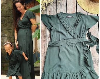 Matching Kleid Mama Tochter Mädchen Kleid Flaschengrün festlich Sommer mit Rüschen zum Wickeln, Kinder Wickelkleid Einheitsgröße, Hochzeit