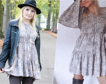 Boho Tunic dress, Loose Dress Bell Sleeves, Baby Doll Dress Wide Sleeves, 70s Mini dress, Casual Dress low cut back, Daddy Dress plunge back