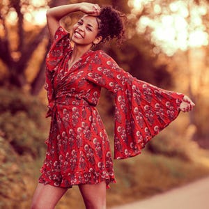 Short Ladies Flare Sleeve Boho Dress, Long Sleeve Fall Dress, Hippie Wrap Dress 70s Vintage Chic, Floral Dress brown, Bohemian mini dress