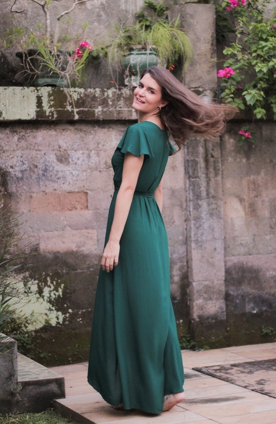 Breathtaking Green Georgette Partywear Gown Online at Inddus.com. | Gown  party wear, Ladies gown, Party wear gown