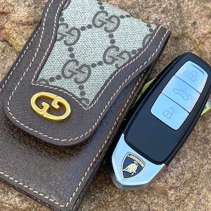 GG Supreme Car Remote Case in Multicoloured - Gucci