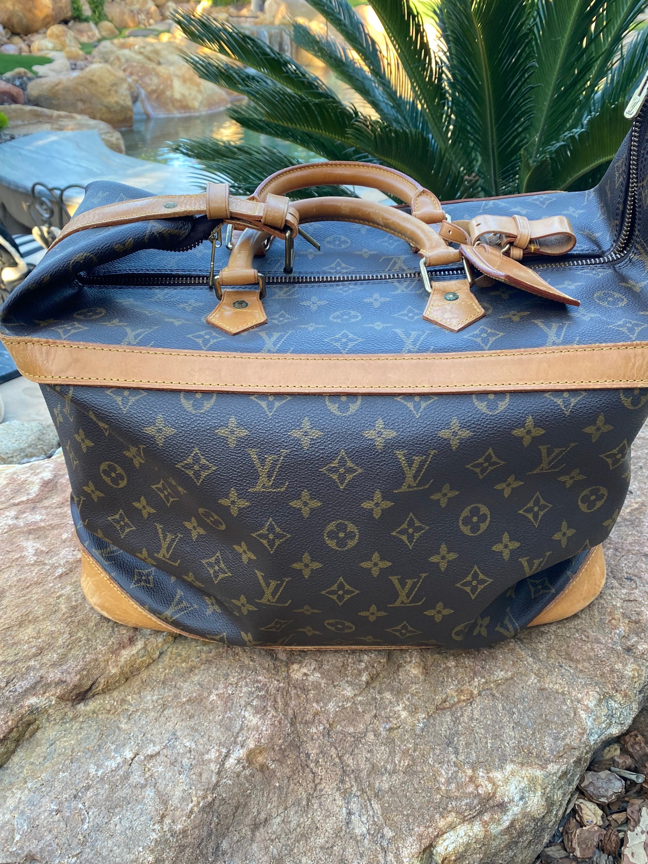 Large Luxury Louis Vuitton LV 40 Cruiser Overnight Travel Bag 