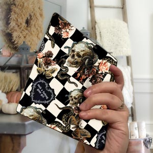 Dark Romance Checkered Skulls and Roses Glitter Skin for E-Reader - For Kindle Basic, Paperwhite 10th, 11th gen, Scribe, Oasis, Boox Color 7