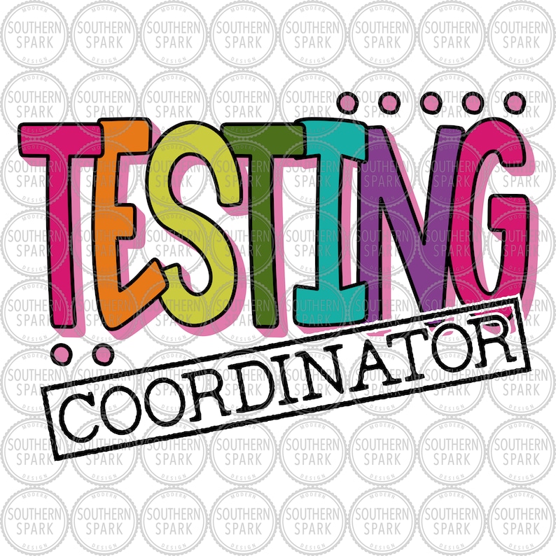 Op de afbeelding: Een kleurrijk grafisch ontwerp met het woord "TESTING" in grote, veelkleurige letters. Daaronder staat "COORDINATOR" in een zwart rechthoek. Het ontwerp staat op een witte achtergrond met een herhaald logo.