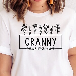 Mother's Day Granny SVG / Granny With Flowers SVG / Hand Drawn Flowers / Cut File / Clip Art / Southern Spark / svg png eps pdf jpg dxf