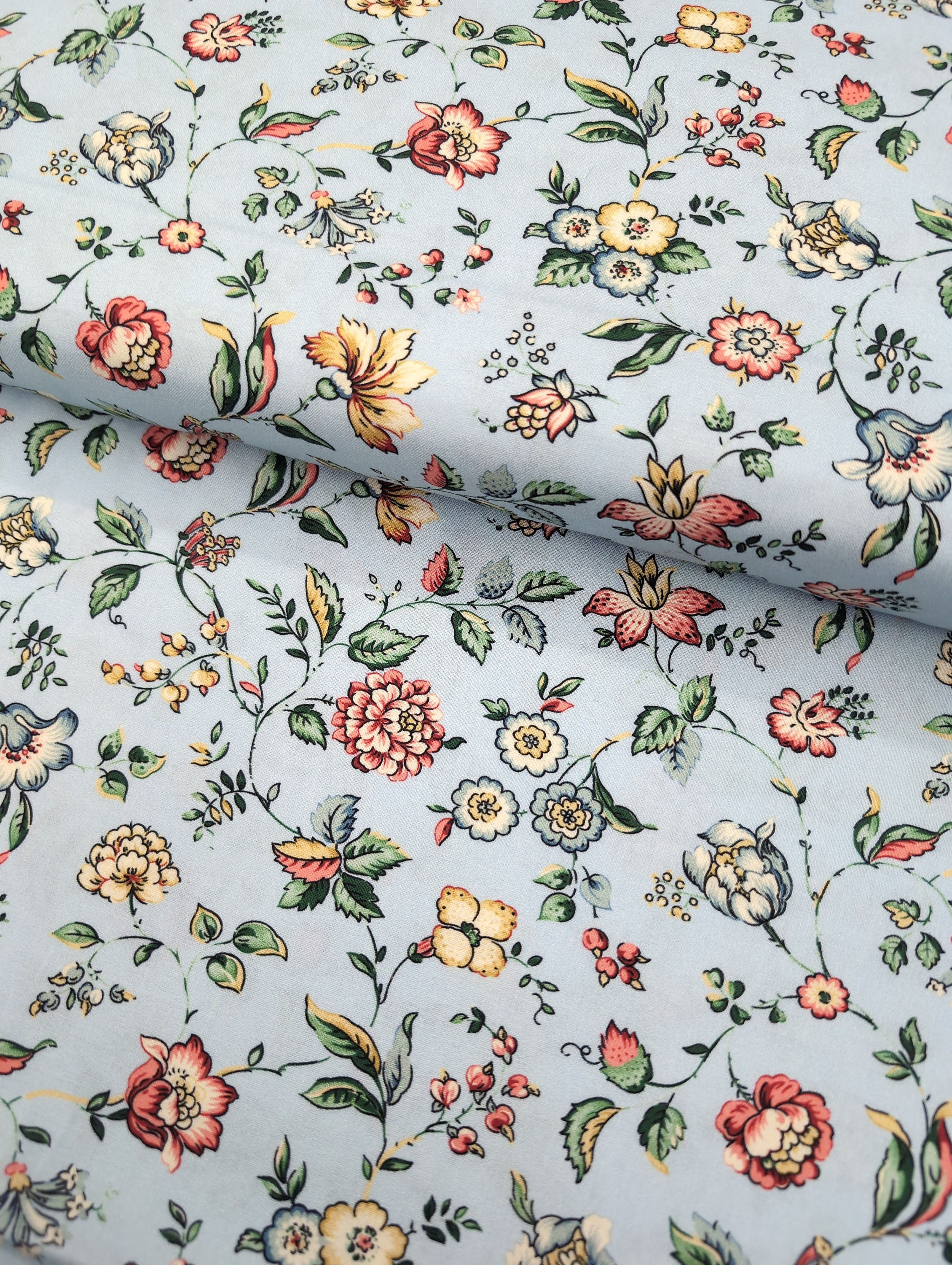 Dutch Heritage DHER2044 Pale Blue 100% Cotton Fabric by the metre, half metre or Fat Quarter, Regency, Georgian, Reenactment, Dressmaking