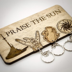 Dark Souls Inspired &quot;Praise the Sun&quot; | Wooden Keyring and Wall Mount | Laser-cut Keyring Rack | Gaming Home Decor and Geeky Gamer Gift