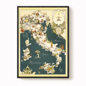 Puede incluir: Un mapa vintage enmarcado de Italia, con ilustraciones de comidas y bebidas regionales. El mapa es de color verde oscuro con un borde amarillo y texto en italiano. El marco es negro.