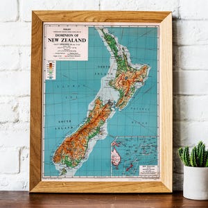 Vintage New Zealand Map Print - 1951 Retro Wall Art image 5