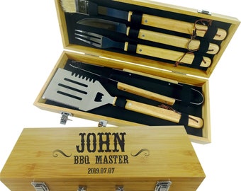 Personalised Grill Set Country Style Custom Grilling Set with 5 tools, BBQ Tool Set, Men&#39;s Grill Gift, BBQ Gift Set, Custom bbq Gift for Him
