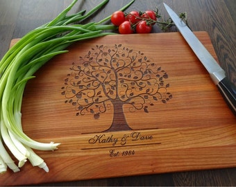 Personalized cutting board. Handmade Lazer Engraved cutting board FAMILY TREE. Gift for wedding, Birthday. Choping block. Apple For couple